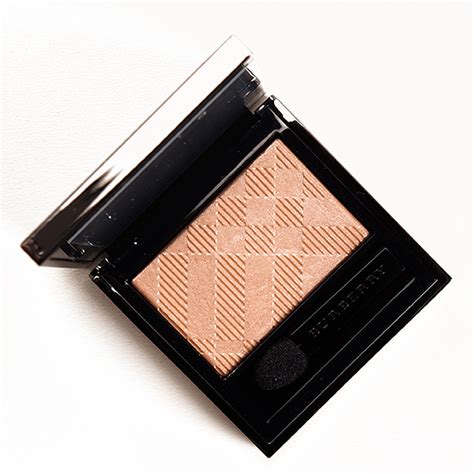 burberry shell eyeshadow review.